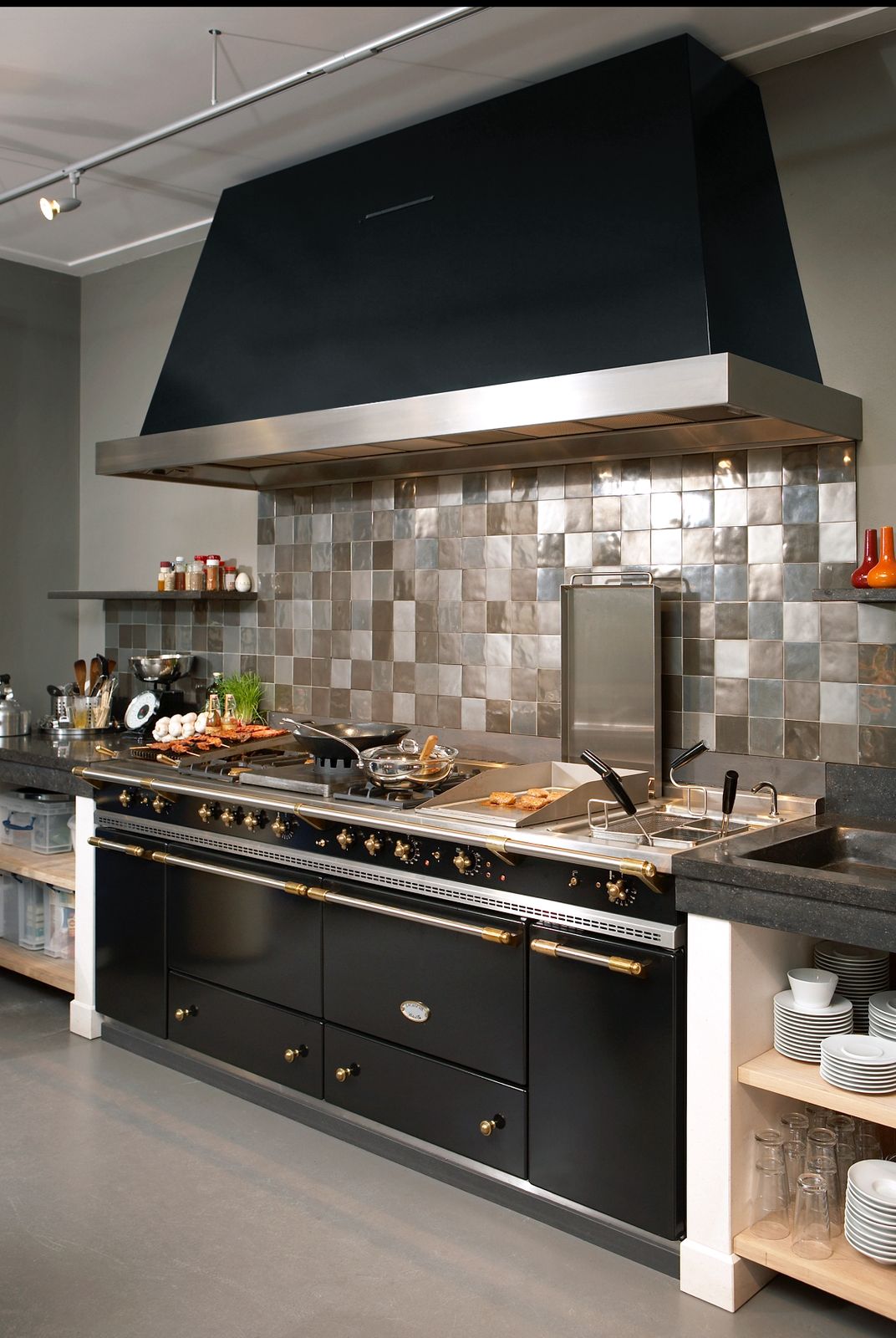 Pianos de Cuisine — art culinaire et cuisine de prestige sur-mesure Forget Flammes Maroc
